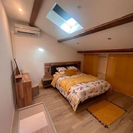 T2 Neuf Et Moderne Climatiser Avec Netflix Amazon Marseille Exterior photo